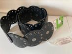 NIEUWE zwarte riem met zilveren studs, maat 40 42, Kleding | Dames, Riemen en Ceinturen, Ophalen of Verzenden, Nieuw, Zwart, Tailleriem