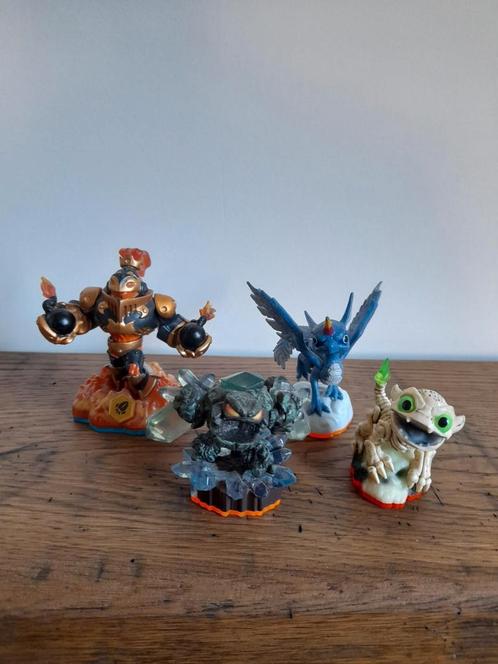 4 Skylanders uit Giants, Swapforce en Trap team series, Spelcomputers en Games, Games | Overige, Zo goed als nieuw, Avontuur en Actie