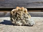 Mooie naaldkwarts overgroeid met o.a. calciet en chloriet, Verzamelen, Mineralen en Fossielen, Ophalen of Verzenden, Mineraal