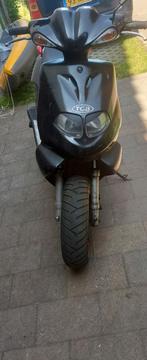 tgb 303r hawk brom, Fietsen en Brommers, Scooters | Yamaha, Ophalen, Gebruikt, Overige modellen