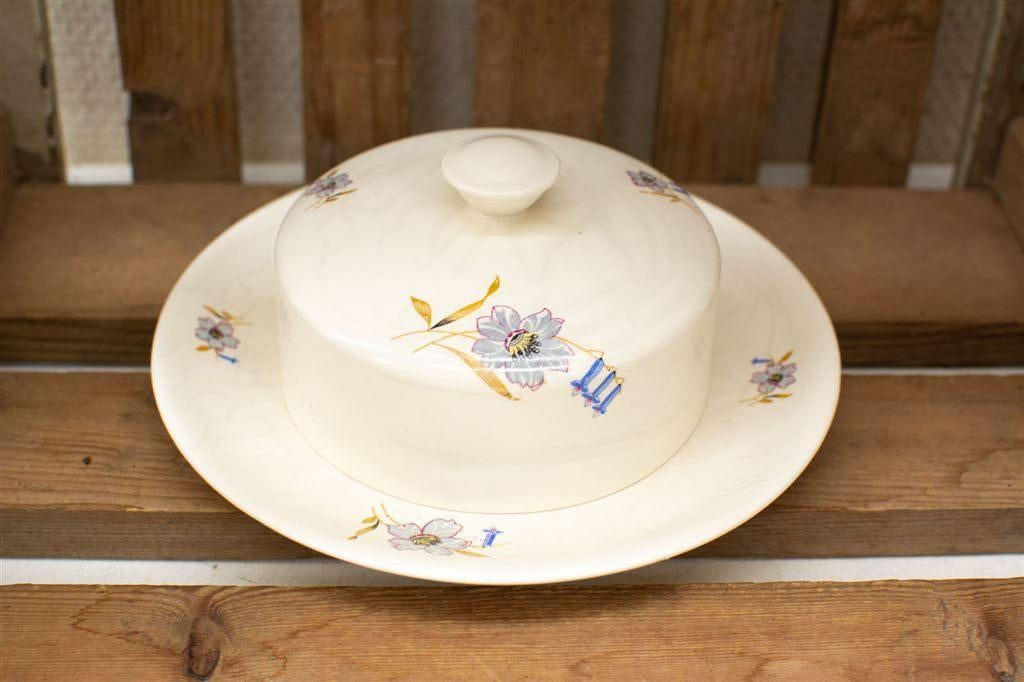 porseleinen botervloot 39367, Huis en Inrichting, Keuken | Servies, Gebruikt, Ophalen of Verzenden, Bord(en), Wedgwood