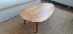 Lage bijzettafel hout organische vorm, Huis en Inrichting, Tafels | Bijzettafels, Ophalen, Zo goed als nieuw, 75 cm of meer, Ovaal