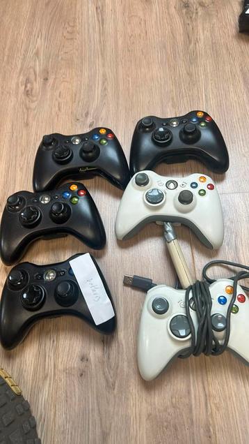 6 Xbox 360 controller met defect/mankement beschikbaar voor biedingen