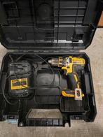 Dewalt DCD732 schroefboormachine 14.4 v met lader en kist, Doe-het-zelf en Verbouw, Gereedschap | Boormachines, Ophalen of Verzenden