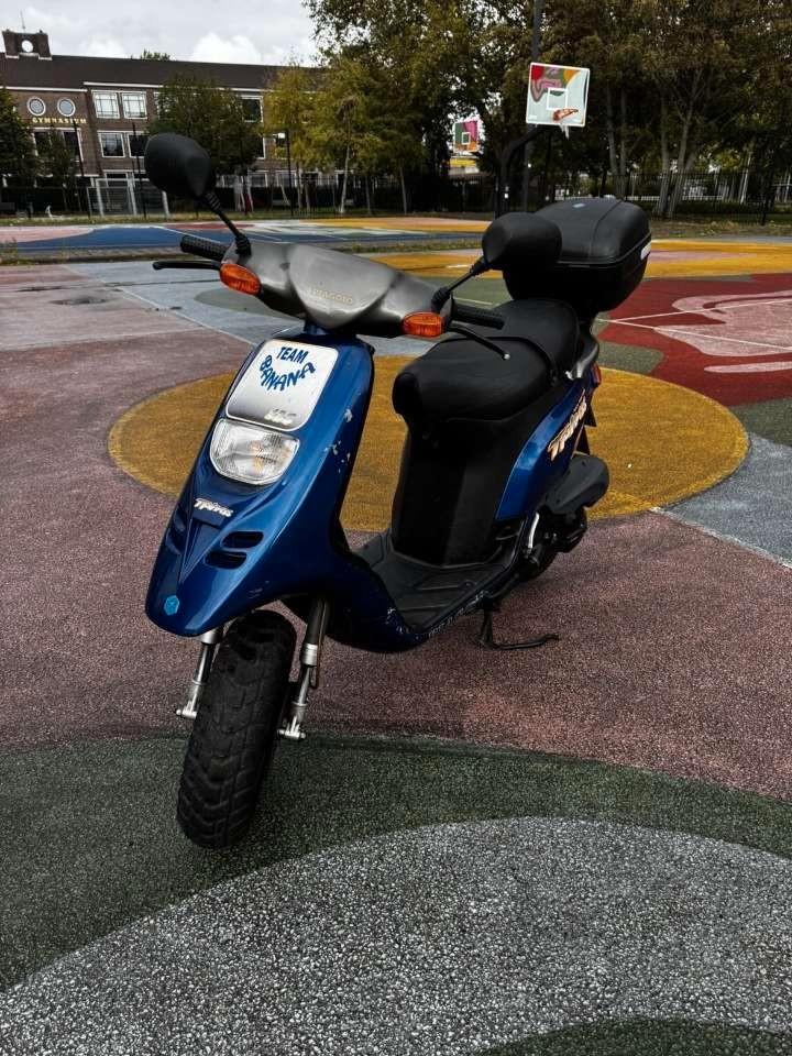 Piaggio Typhoon 172cc, Fietsen en Brommers, Scooters | Piaggio, Zo goed als nieuw, Overige modellen, Tweetakt, Ophalen of Verzenden