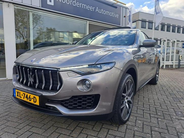 Maserati Levante 3.0 V6 S AWD GranLusso panoramadak / camera, Auto's, Maserati, Te koop, Levante, 4x4, ABS, Achteruitrijcamera