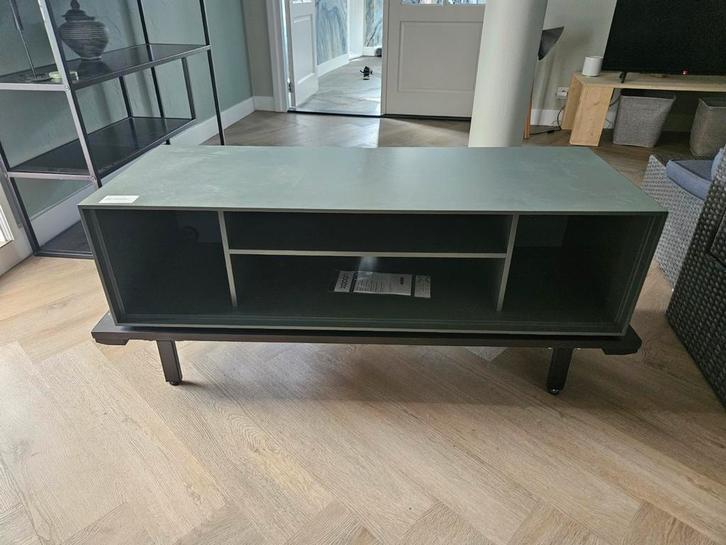 Xooon Elements wandmeubel (groen) met platform (zwart), Huis en Inrichting, Kasten | Televisiemeubels, Zo goed als nieuw, Minder dan 100 cm