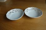 porseleinen schaaltjes met opengewerkt motief, Porselein of Keramiek, Schaal, Rond, Ophalen of Verzenden