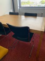 Uitschuifbare houten tafel met 4 stoelen van plastic/metaal, Huis en Inrichting, Tafels | Eettafels, Ophalen, Metaal, Gebruikt