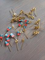 Speldjes Union en Fina, Ophalen of Verzenden, Staal