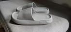 Happy Flops Slippers Mt. 40/41 - Nieuw!, Slippers, Ophalen of Verzenden, Zo goed als nieuw, Grijs