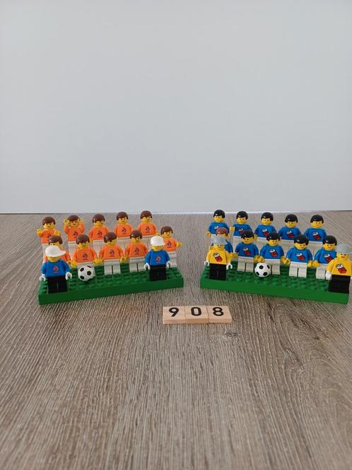 Lego System Voetbal Elftal met 3303, Kinderen en Baby's, Speelgoed | Duplo en Lego, Zo goed als nieuw, Ophalen of Verzenden