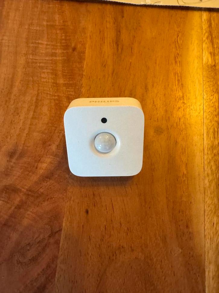 Philips Hue Bewegingssensor - Slimme Verlichting, Huis en Inrichting, Deurbellen, Zo goed als nieuw, Draadloos, Compatibel met smartphone