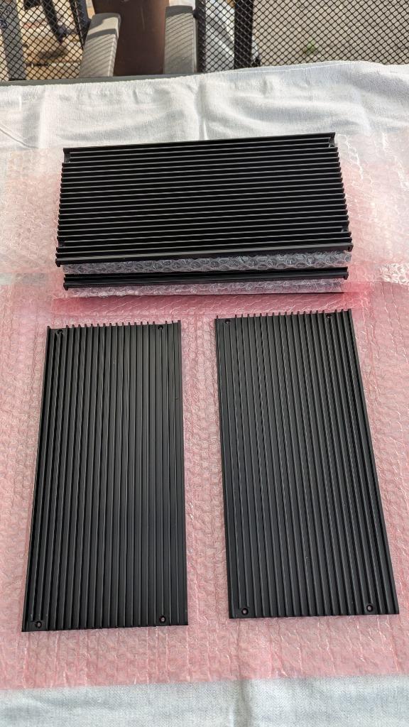 Heatsink 15,5 x 31 cm zwart nieuw, Hobby en Vrije tijd, Elektronica-componenten, Nieuw, Ophalen of Verzenden