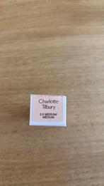 Charlotte Tilbury Airbrush Concealer - Nieuw!, Gehele gezicht, Beige, Nieuw, Ophalen of Verzenden