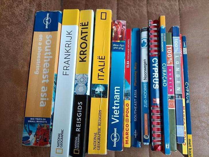 Heel veel reisgidsen, Boeken, Reisgidsen, Zo goed als nieuw, Reisgids of -boek, Europa, ANWB, Ophalen of Verzenden