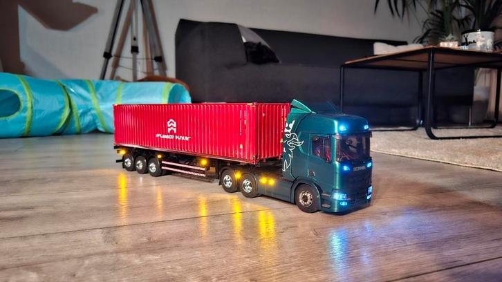 Scania R650 Orlandoo Hunter 1:32, Hobby en Vrije tijd, Modelbouw | Radiografisch | Overige, Zo goed als nieuw, Ophalen of Verzenden