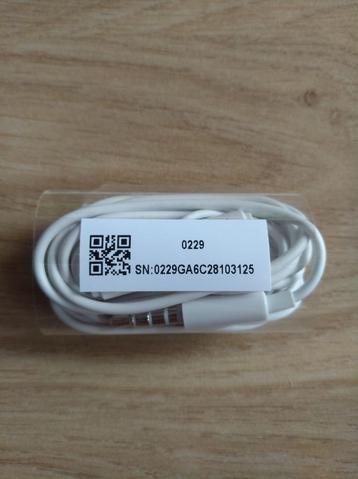 Witte Oordopjes | in ear headphone Huawei origineel ( Nieuw) beschikbaar voor biedingen