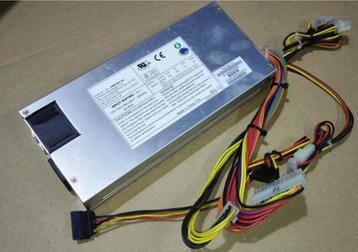 VAN 140.- VOOR 30.- EURO - AC-ADAPTER SERVER-VOEDING NIEUW beschikbaar voor biedingen