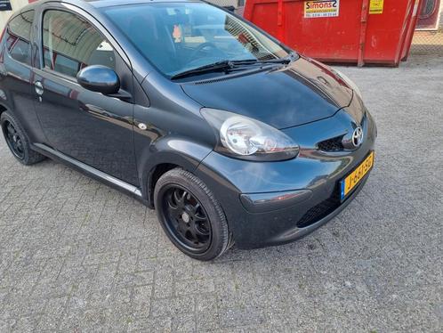 Toyota Aygo 1.0 12V Vvt-i 3DRS MMT 2007 Grijs, Auto's, Toyota, Bedrijf, Aygo, Benzine, A, Hatchback, Handgeschakeld, Geïmporteerd
