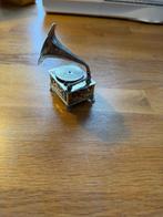 Zilveren beeldje platenspeler, Ophalen of Verzenden, Zilver