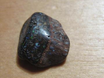 ede. 3x aparte edelsteen BOULDER OPAAL (9) beschikbaar voor biedingen
