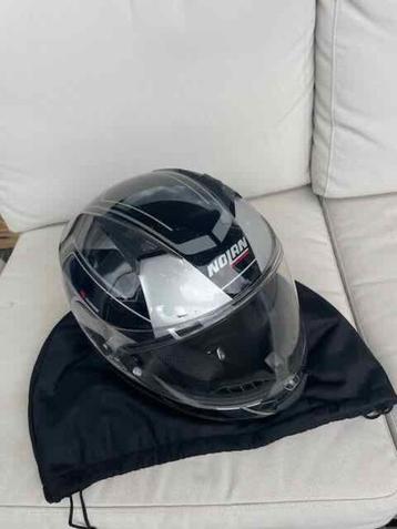 Motorhelm beschikbaar voor biedingen