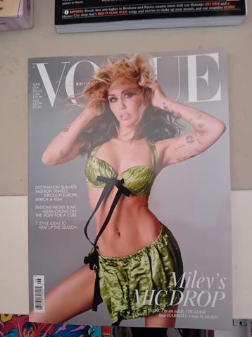 British vogue u.k miley cyrus 2023 fashion magazine tijdschr beschikbaar voor biedingen