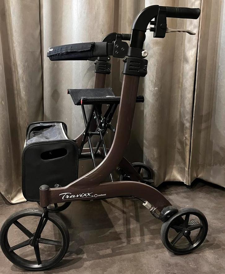 Travixx rollator, Diversen, Rollators, Zo goed als nieuw, Lichtgewicht, Opvouwbaar, Ophalen