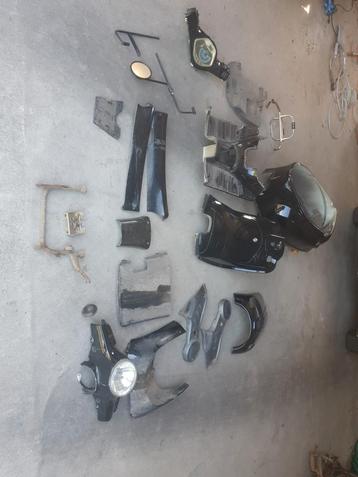Scooter onderdelen vx50 model beschikbaar voor biedingen