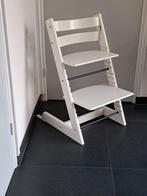 Stokke Tripp Trapp kinderstoel NIEUW MODEL in wit, Kinderen en Baby's, Kinderstoelen, Ophalen, Zo goed als nieuw, Meegroeistoel