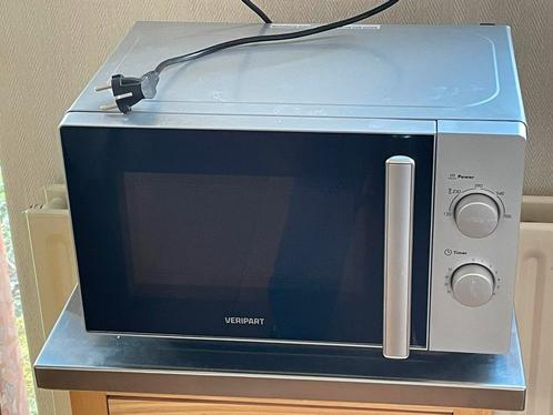Nieuwe magnetron Veripart (rvs) in doos  - € 39, Witgoed en Apparatuur, Magnetrons, Nieuw, Vrijstaand, Magnetron, Minder dan 45 cm