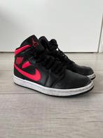 Nike Jordan 1 siren red, Kleding | Dames, Schoenen, Nieuw, Ophalen of Verzenden