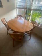 Houten eettafel met 4 stoelen - ovaal, Ophalen, Gebruikt, 4 tot 6 stoelen