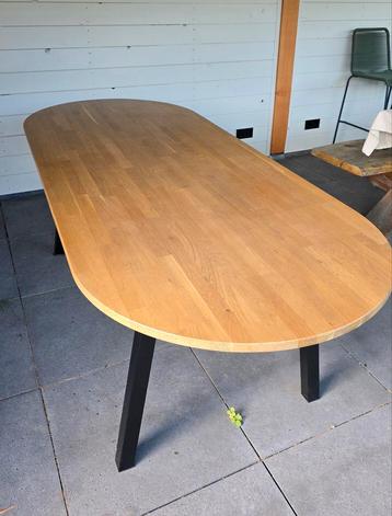 Eiken Eettafel met afgeronde hoeken 220 bij 90 cm beschikbaar voor biedingen