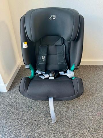 2x Britax Römer Advansafix I-size Cosmos Black beschikbaar voor biedingen