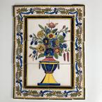Schitterende antiek tegeltableau met bloemenvaas., Ophalen of Verzenden