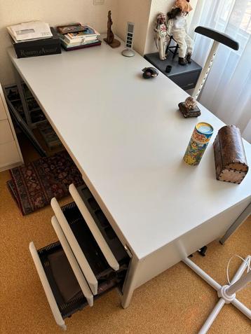 Kantoor stalen bureau 160x70cm merk SSi Schäfer beschikbaar voor biedingen