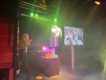Photobooth te huur €299,- // Regio Noord-Nederland beschikbaar voor biedingen