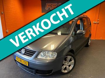 Volkswagen Touran 1.6 16V FSI / SPORTLINE / AIRCO / APK 26-1 beschikbaar voor biedingen