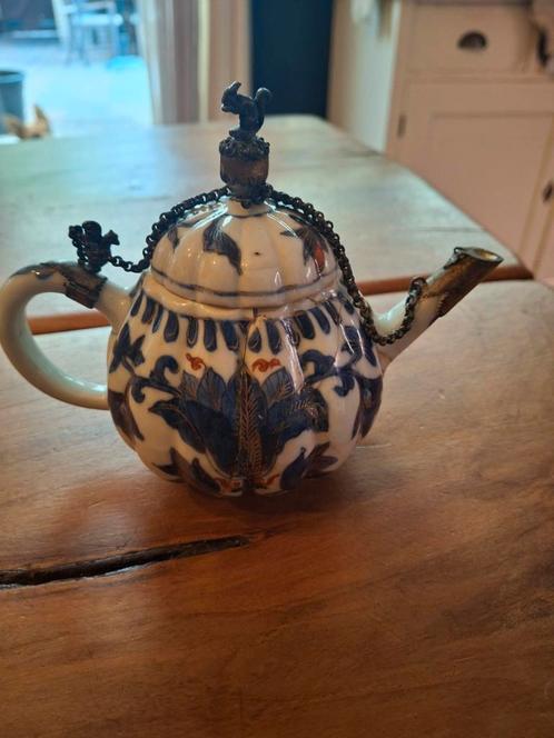 Kangxi theepot met zilveren details, Antiek en Kunst, Antiek | Porselein, Ophalen of Verzenden