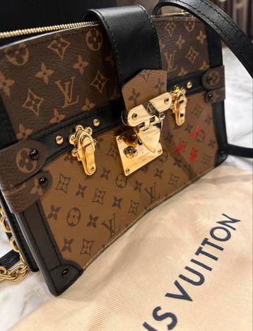 Louis Vuitton Trunk Clutch Monogram Canvas beschikbaar voor biedingen