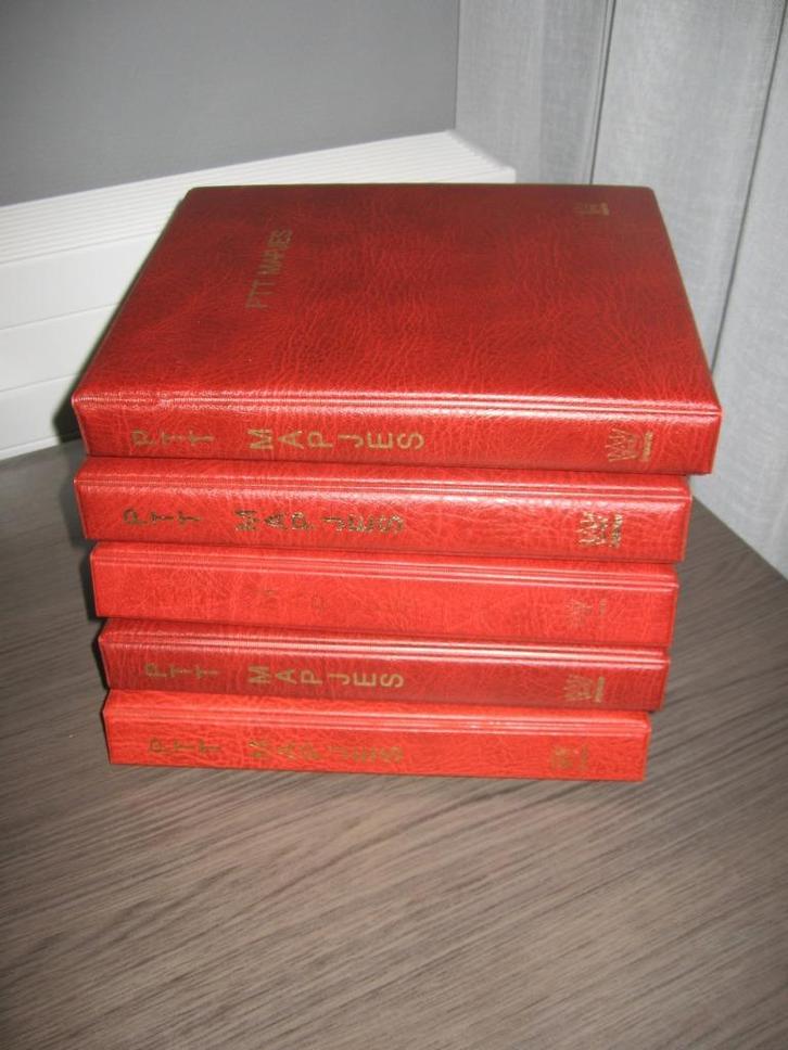 Postzegelmapjes 1 t/m 246B & 251 in 5 Importa albums., Postzegels en Munten, Postzegels | Volle albums en Verzamelingen, Nederland