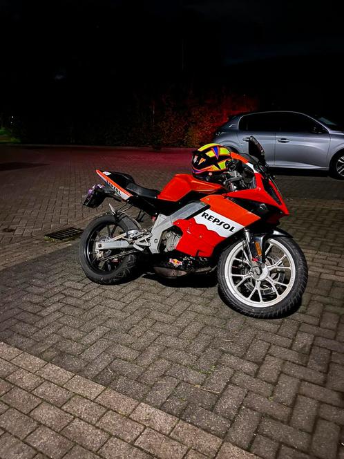 Derbi gpr 50 waardepeiling, Fietsen en Brommers, Brommers | Derbi, Zo goed als nieuw, Maximaal 45 km/u, Ophalen of Verzenden