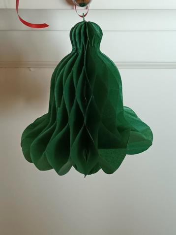 Vintage papieren kerstklokken.  beschikbaar voor biedingen