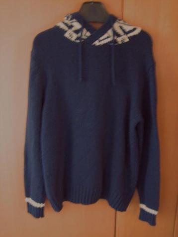 Sportieve warme wollen trui met muts ESPRIT, L snazzeys beschikbaar voor biedingen