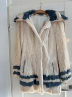 bontjas met blauwe accenten, Ophalen, Zo goed als nieuw, Maat 38/40 (M), Wit