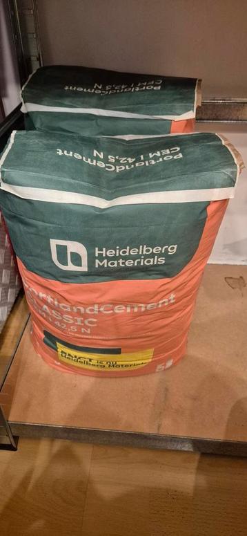 Portlandcement (2x zak van 25KG)  beschikbaar voor biedingen