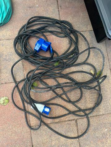CEE Kampeer kabel incl koppelstuk  beschikbaar voor biedingen
