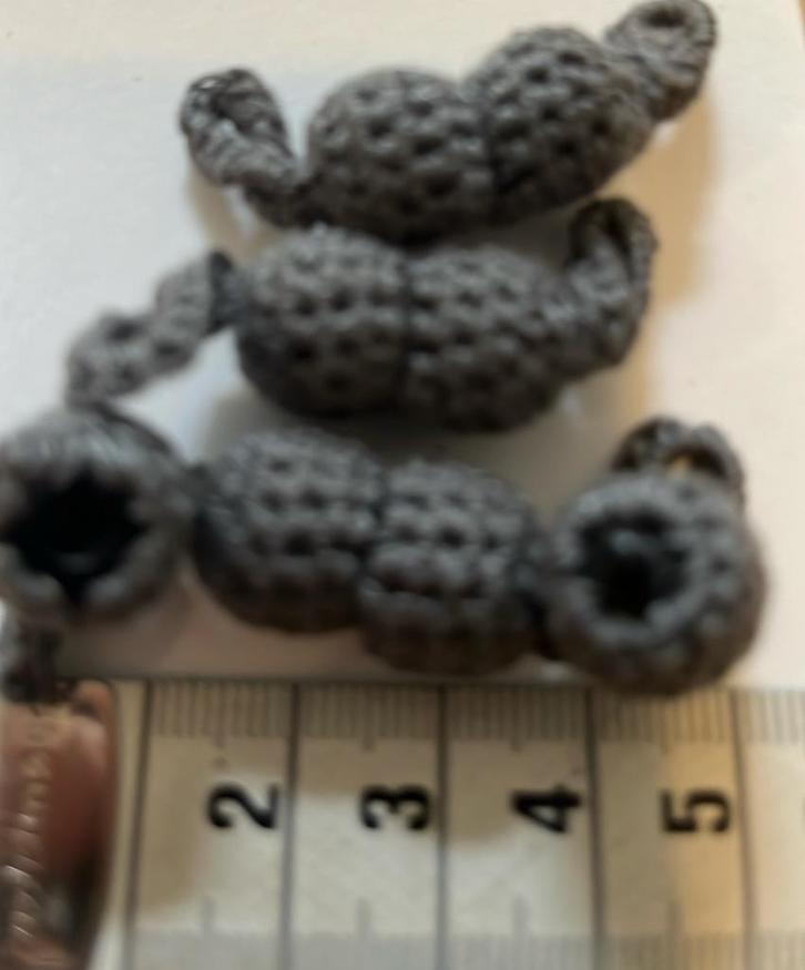 4 kugeldrücker sluitingen met gehaakte bovenstukken – grijs, Hobby en Vrije tijd, Naaien en Fournituren, Nieuw, Rits of Sluiting